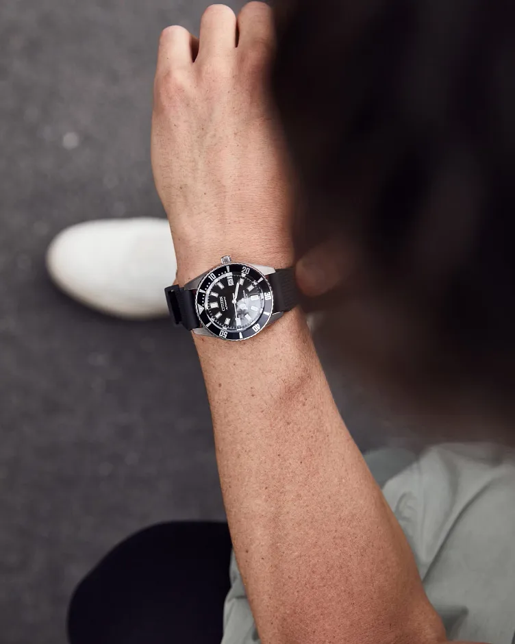 Promaster Fujitsubo Black Dial Polyurethane Strap NB6021-17E Promaster Fujitsubo Black Dial Polyurethane Strap NB6021-17E